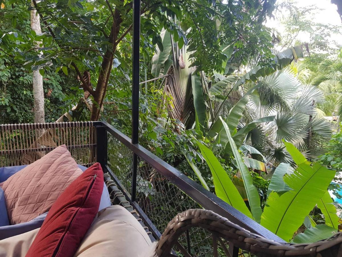 Nua Tone Resort Bang Tao & Cafe Esterno foto